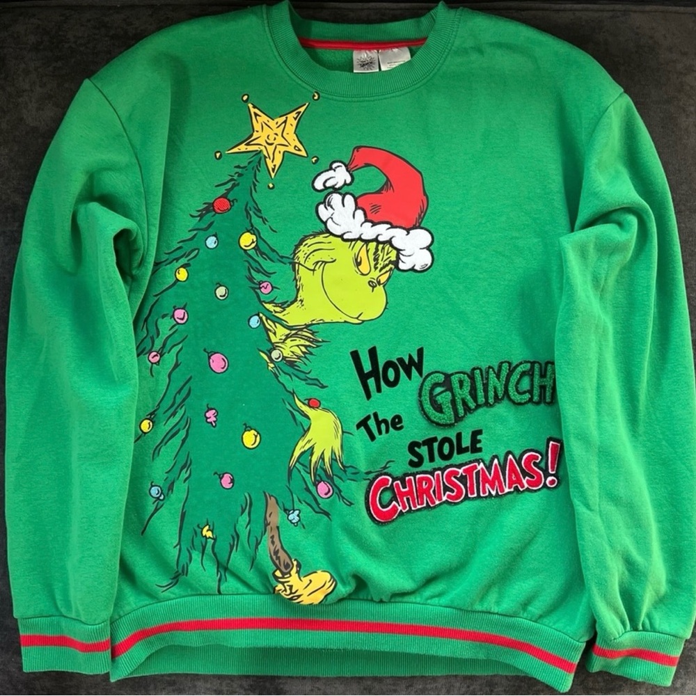 NWT Grinch Kids Holiday Themed Sweatshirt
